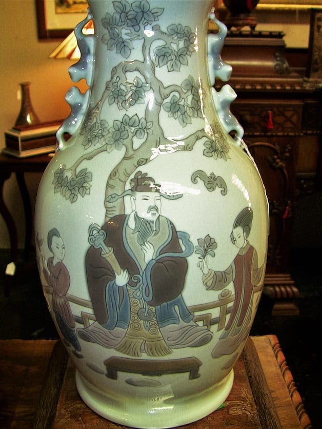 Lladro Retired Pair of Mandarin Vases